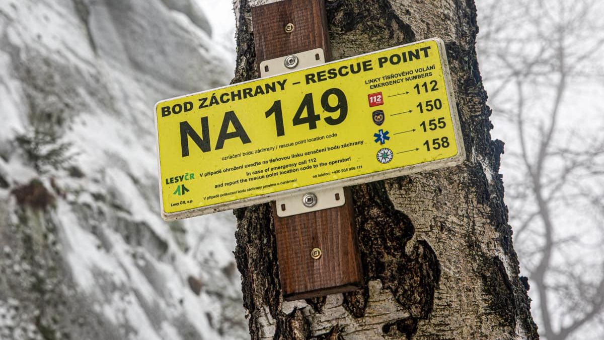 Cizinky ztracené v Adršpašsko-teplických skalách našli hasiči snadno díky bodu záchrany